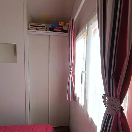 Mobil-home Le Petit Paradis Vendeen 3 Etoiles 7km Des Plages Campsite