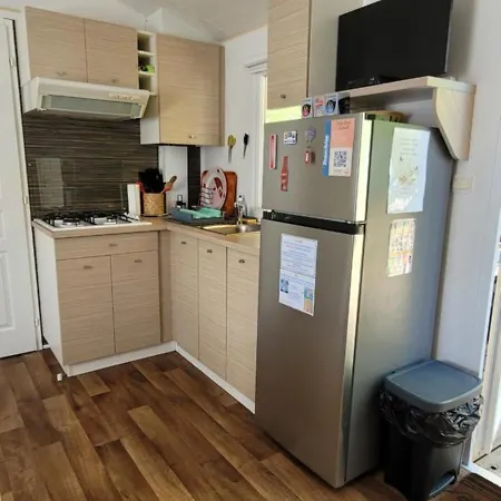 Campsite Mobil-home Le Petit Paradis Vendeen 3 Etoiles 7km Des Plages Avrille (Vendee)