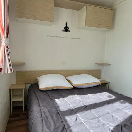 Campsite Mobil-home Le Petit Paradis Vendeen 3 Etoiles 7km Des Plages