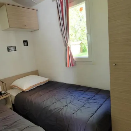 Campsite Mobil-home Le Petit Paradis Vendeen 3 Etoiles 7km Des Plages Avrille (Vendee)