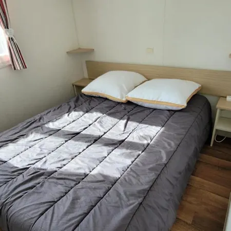 Campsite Mobil-home Le Petit Paradis Vendeen 3 Etoiles 7km Des Plages *