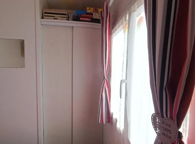 Mobil-home Le Petit Paradis Vendeen 3 Etoiles 7km Des Plages Campsite